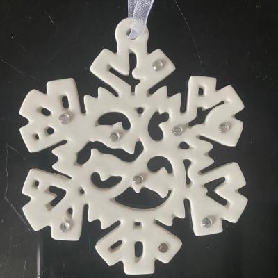 China New Design 2022 Stocked Christmas Porcelain Ornament for sale