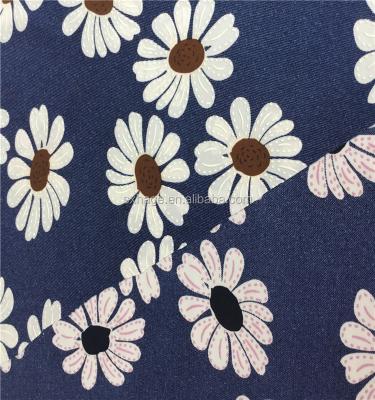 China Fresh floral ity fabric of single daisy flower with breath printed for garment lady's dress skirt for sale