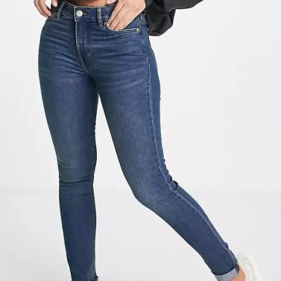 China 2022 OEM New Arrival Breathable Custom Made Rips And Distressed Jeans Womens Denim Pants Cotton Skinny Jeans In Stormy Blue - MBLUE for sale