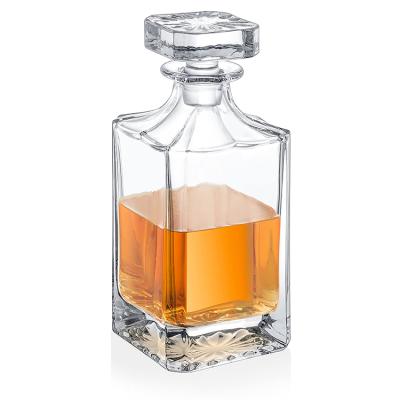 China Wholesale Modern Drinking Glass Crystal Glass Whiskey Decanter With Glass Stopper for sale