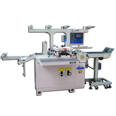 China Die-cutting and mobile screen protector labeling machine used for mobile phone protective film for sale