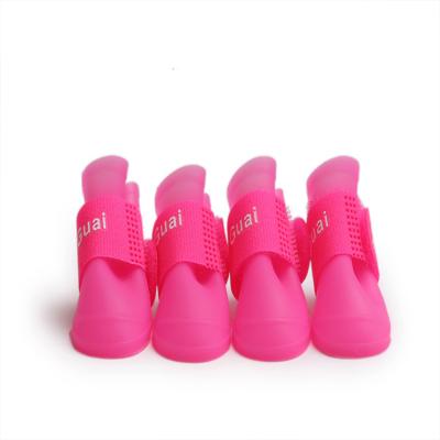 China New Arrival Sustainable Pet Products Dog Shoes Fashion Cute Pet Shoes Five Color Options Silicone Anti Slip Dog Rain Waterproof Shoes for sale