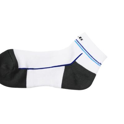 China Hot Selling Breathable High Quality Breathable Fashion Sports Socks Sweat-absorbent Men for sale