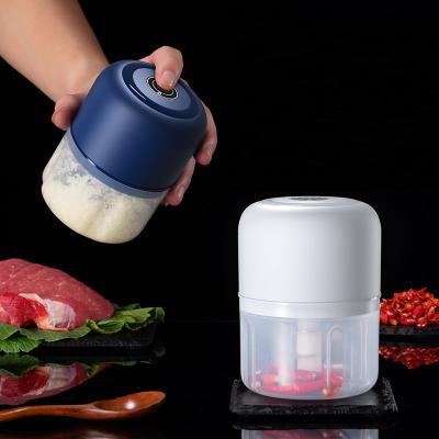 China Manufacturer Mini Kitchen Tools Household Cutter Slicer Food Processors Viable Wireless Electric USB Cordless Garlic Cleaver for sale