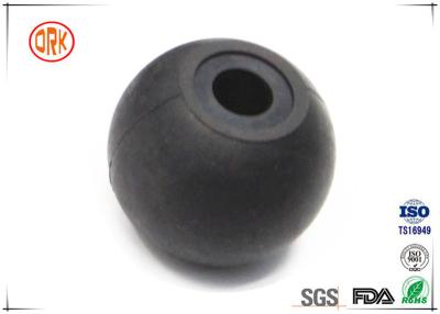 China Schwarzes kundengebundener NBR-Vollgummi-Ball 5mm mit Loch für Maschine zu verkaufen