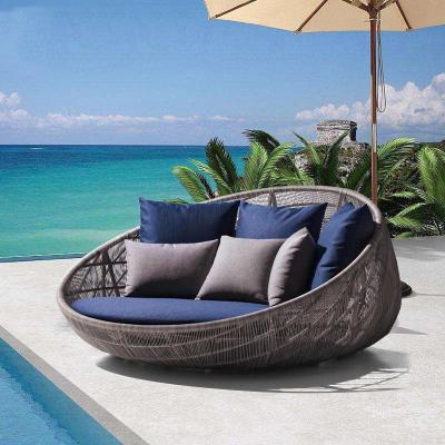 China Leisure Style Garden Folding Bed Modern Sofa Round Outdoor Furniture Rattan Outdoor Daybed Chair for sale