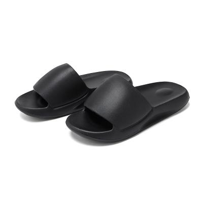 China New Product Indoor Slippers Eva Material Soft Bathroom Durable Warm Men's Couple Slippers for sale