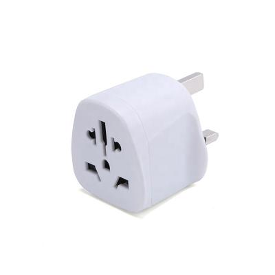 China Universal Mobile Phone Plug To UK Plug Adapter UK Travel Adapter for sale