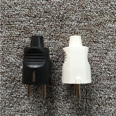 China 2 Pin European Russia industrial round socket / female schuko socket / round pin adapter socket for sale