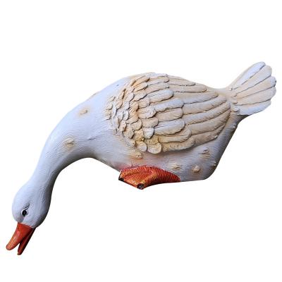 China Drinkable Outdoor Duck Park Garden Yard Swimming Pool Ornaments Resin Duck In Simulation World Cute Animal Sculpture Statue for sale