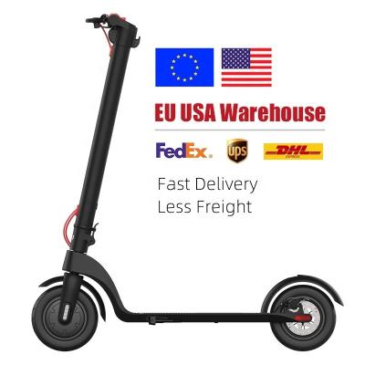 Cina Capacità della batteria 36V 10Ah Velocità massima 32km/h Scooter elettrico pieghevole 10 pollici Motociclo EU Warehouse Scooter elettrico Scooty in vendita