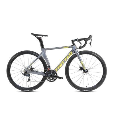 Chine Vélo routier en fibre de carbone Twitter 700c 25c Vélo routier en fibre de carbone 22 vitesses Vélo pour hommes Shimano Groupset Roue Taille 700c à vendre