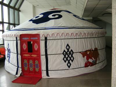 Cina Resistente UV della piccola del mongolian tenda moderna di Yurt con taffettà molle dentro lo strato in vendita