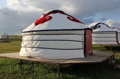 China Floral Comfortable Yurt Tent House With National Features External Decorated Cloth for sale