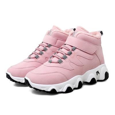 China 2021 hot fashion cheap winter fashion trend sale ladies flat comfortable non-slip women's wearable sports shoes for sale