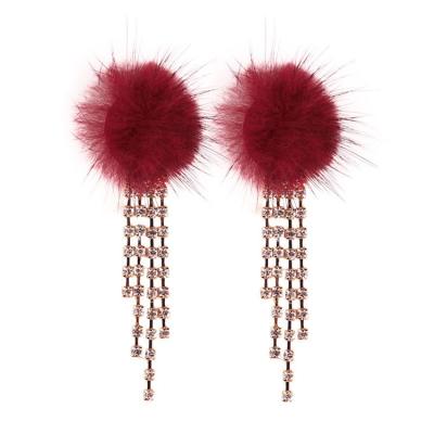 China 2017 Fashion Style Earrings Fashion Earring Designs New Pattern Gold Tassel Chain Earrings Rabbit Fur Pom Pom Winter Earrings for sale