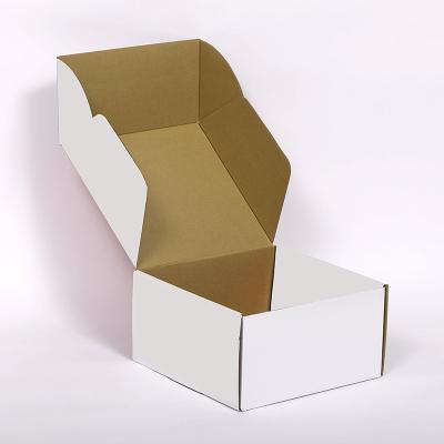 China Recyclable Luxury Print Color Packaging Rectangle Craft Hard Cardboard Wholesale Custom Logo Gift Box With Handle for sale