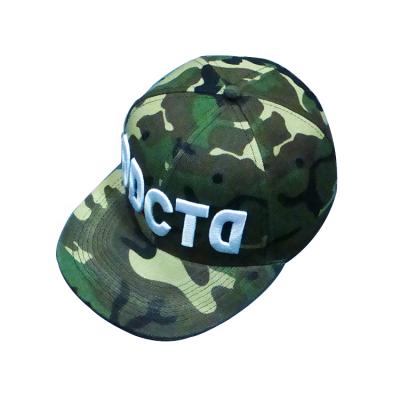 China COMMON Fashion Cheap Acrylic 3D Camouflage Embroidery Logo Hip Hop Sports Peak Flat Brim Snapback Cap Hats for sale