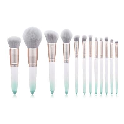 China Angular Blush New Design Gradient Green Olive 12pcs Good Quality Custom Makeup Matte Set Brush,Matte Cosmetic Set Brush for sale