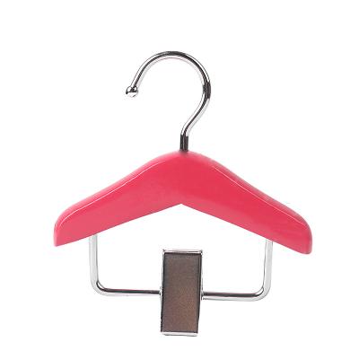 China Eco-friendly Wooden Hanger Hangers For Clothes Wig Clip Fridge Sticker Note Clip Log Wig Hangers Custom LOGO YJ-027 Mini for sale