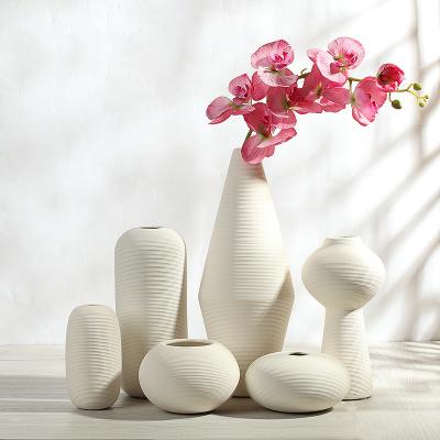 China Modern Nordic Europe Style Ornament Of Ceramic White Vases For Decor for sale