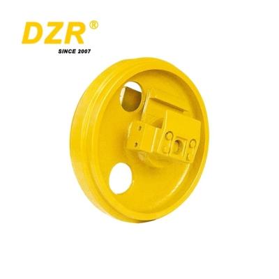 China Gemaakt gieten Bulldozer Front Idler D61PX-12 Front Idler Assembly Online ondersteuning Te koop