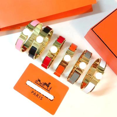 China CLASSIC Wide Classic Couple Fashion Enamel Spring H Stainless Steel Waterproof Hypoallergenic Non-fading Jewelry for sale