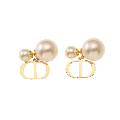 China 2022 New Stainless Steel Hog Nose Hog Nose Stainless Steel Earrings Women Light Luxury High End Pearl Tassel Earrings 18K Gold FASHIONABLE Women for sale