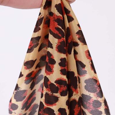 China Breathable Custom Digital Printing 100% Silk Fabric Leopard Pattern Pure Soft Netting For Clothing for sale