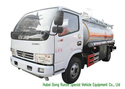 Chine 3000L - camion-citerne aspirateur du pétrole 6000L brut, camion de livraison d'essence et d'huile mobile à vendre