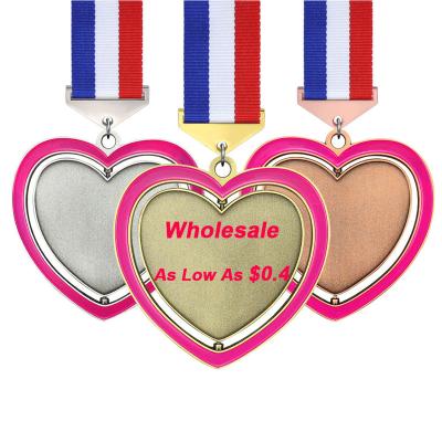 China Wholesale Europe and America LY Europe and America trophy medals plaques lover gift love shape sticker insert awards empty medal for sale