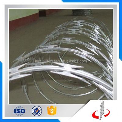 China Concertina Fence 500mm 600mm Coil Diameter Razor Barbed Wire for sale