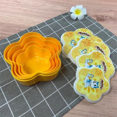 China LULA Plum Blossom Shape Reusable Food Container Microwavable Microwave Custom Small Snack Box for sale