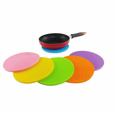 China Newest Quality Wholesale Round Non-slip Style Pad Mats Pans Pot Bowls Cup Table Mat Silicone Insulation Coaster Original Stocked Status for sale