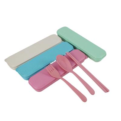 China Sustainable Wholesale Travel Suits 4-Piece Straw Spoon Fork Knife Eco-Friendly Wheat Camping Straw Cutlery Set for sale