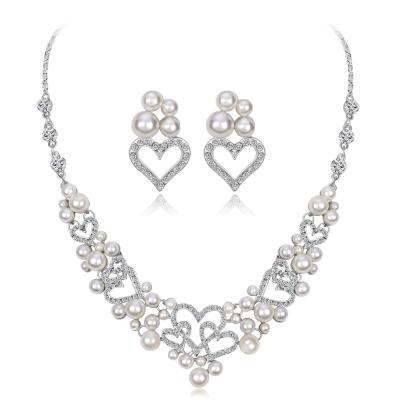 China Fashionable elegant temperament diamond-studded pearl necklace earrings shiny bridal wedding set for sale