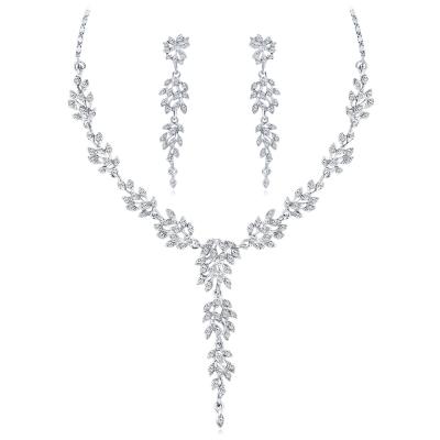 China Wholesale Classic Trendy Fashion Jewelry Diamond Bridal Necklace Set Leaf Pearl Necklace for sale