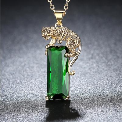 China Elegant Women Elegant Leopad Green Crystal Pendant Gold Plated Necklace Jewelry Mother's Day for sale