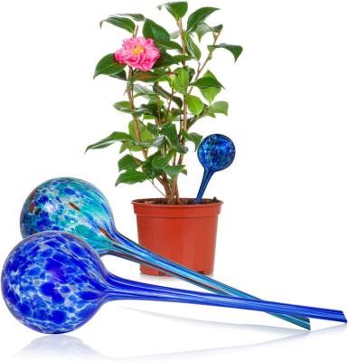 China Garden Water Flower Water Drip Irrigation Device Eco-friendly Automatic Self Watering Globes for sale