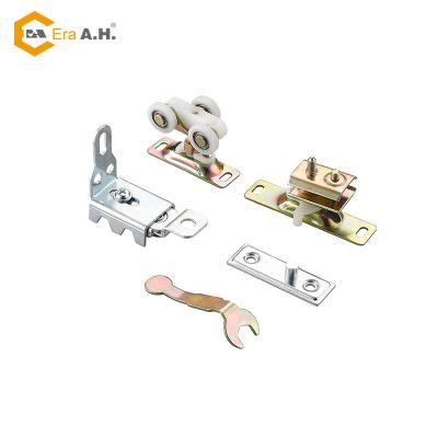 China Popular and hot selling modern furniture silent fittings and sliding door system using roller wheels and pullys for sale