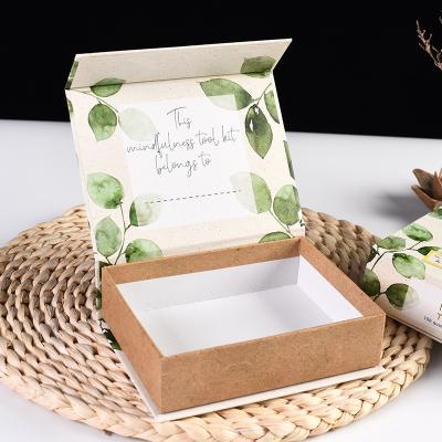 China Custom Tea Cosmetics Jewelry Folding Gift Box Recycled Materials With Hand for sale