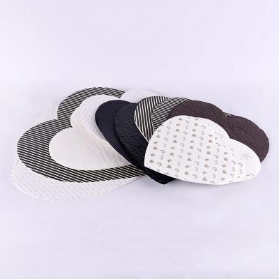 China Chocolate packaging shockproof paper cushioning paper pad Black three-layer heart paper pad for sale