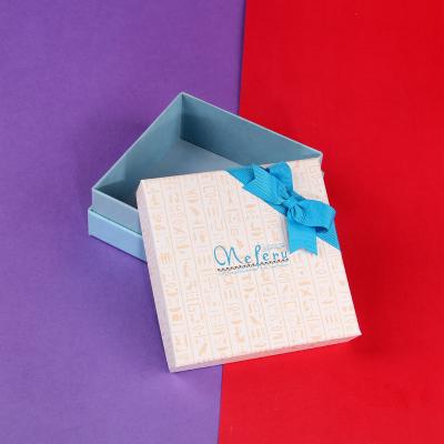 China Custom bow small gift box box cover birthday gift box square universal packaging gift box for sale