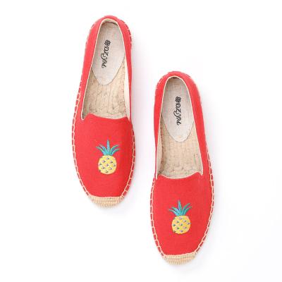 China Anti-odor red background with yellow pineapple pattern flat backdrop loafers shoes for sale