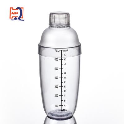 China Sustainable Hot Sale 350ml Transparent Plastic Cocktail Shaker for sale