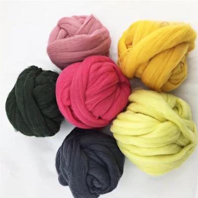 China Wearable Custom High Quality Merino Wool Chat Woolen Yarn Chunky Arm Knitting Super Soft for sale