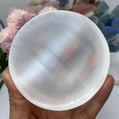 China China Wholesale White Plaster Selenite Bowl Hand Polished Round Selenite Bowl for sale