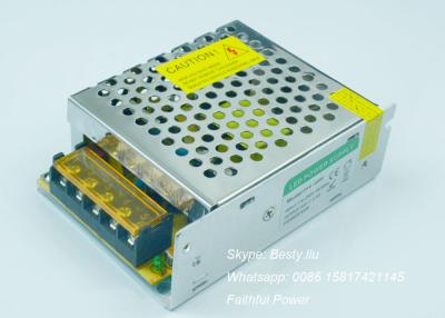 Cina alimentazione elettrica costante di tensione 12V LED di 60Watts 5A con i certificati del CE ROHS in vendita