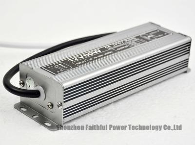 中国 60W 12V 5A 24V 2.5Aのクリスマスの照明はLEDの一定した電圧電源LEDの運転者を防水します 販売のため