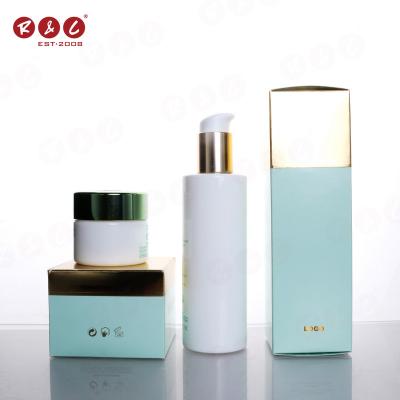 China Recyclable Professional Fashion Small Ad Makeup Box Luxury Cosmetic Packaging Case With Insert Acrylic Kids Package Cosmetics Box for sale